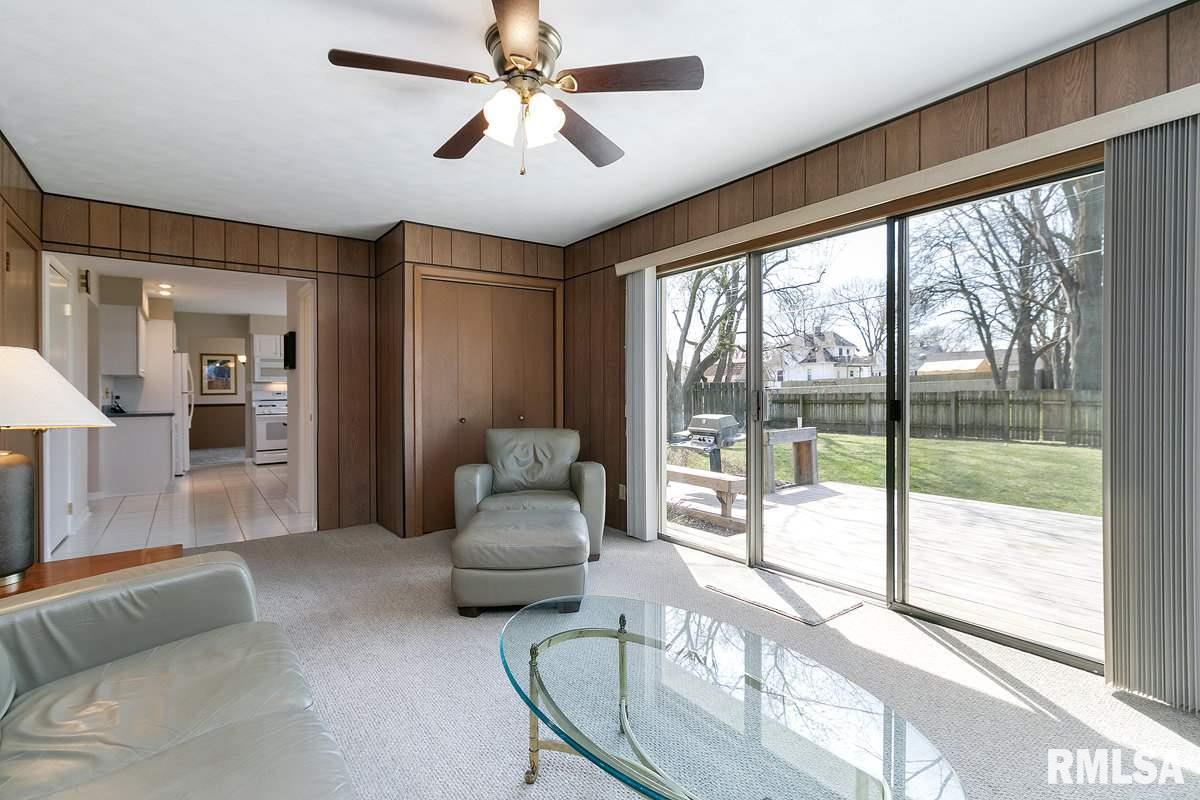 2223 Lincoln Road Bettendorf, IA 52722 - Photo 11 of 24 Gallery Image 11