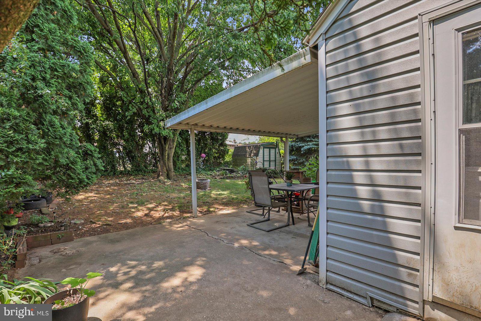 762 Priority Road York, PA 17404 - Photo 23 of 34 Patio