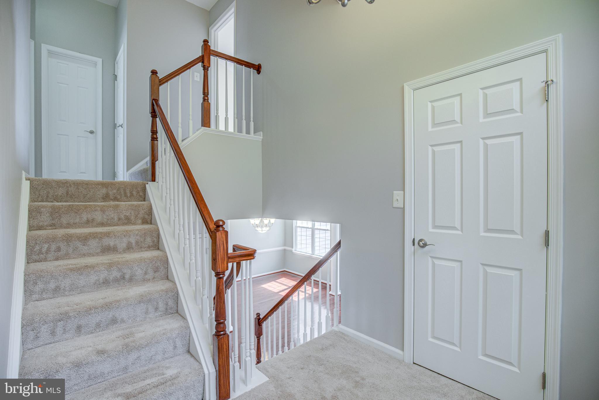 20609 Glenmere Square Sterling, VA 20165 - Photo 22 of 50 Landing to bedrooms