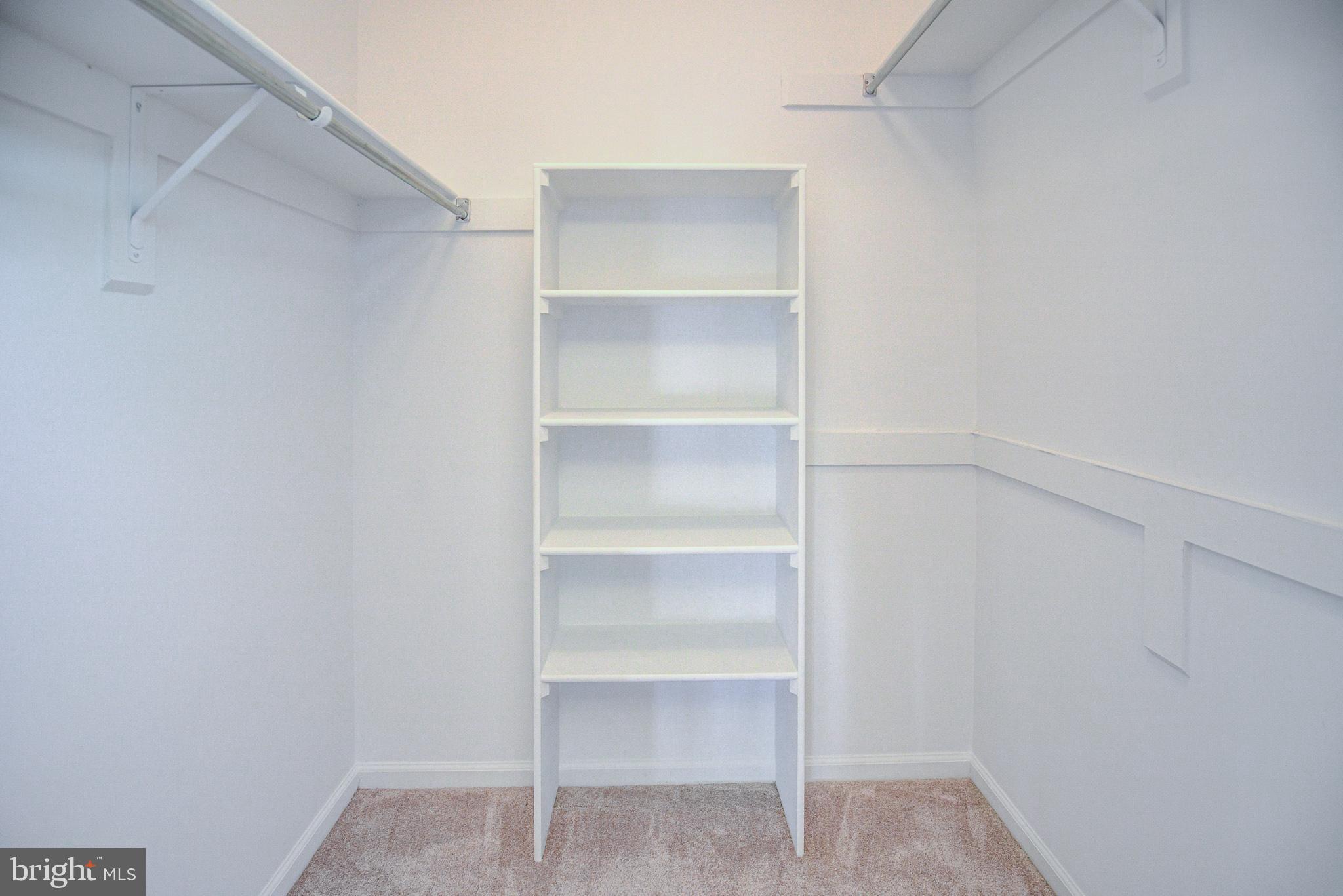 20609 Glenmere Square Sterling, VA 20165 - Photo 24 of 50 Landing Closet