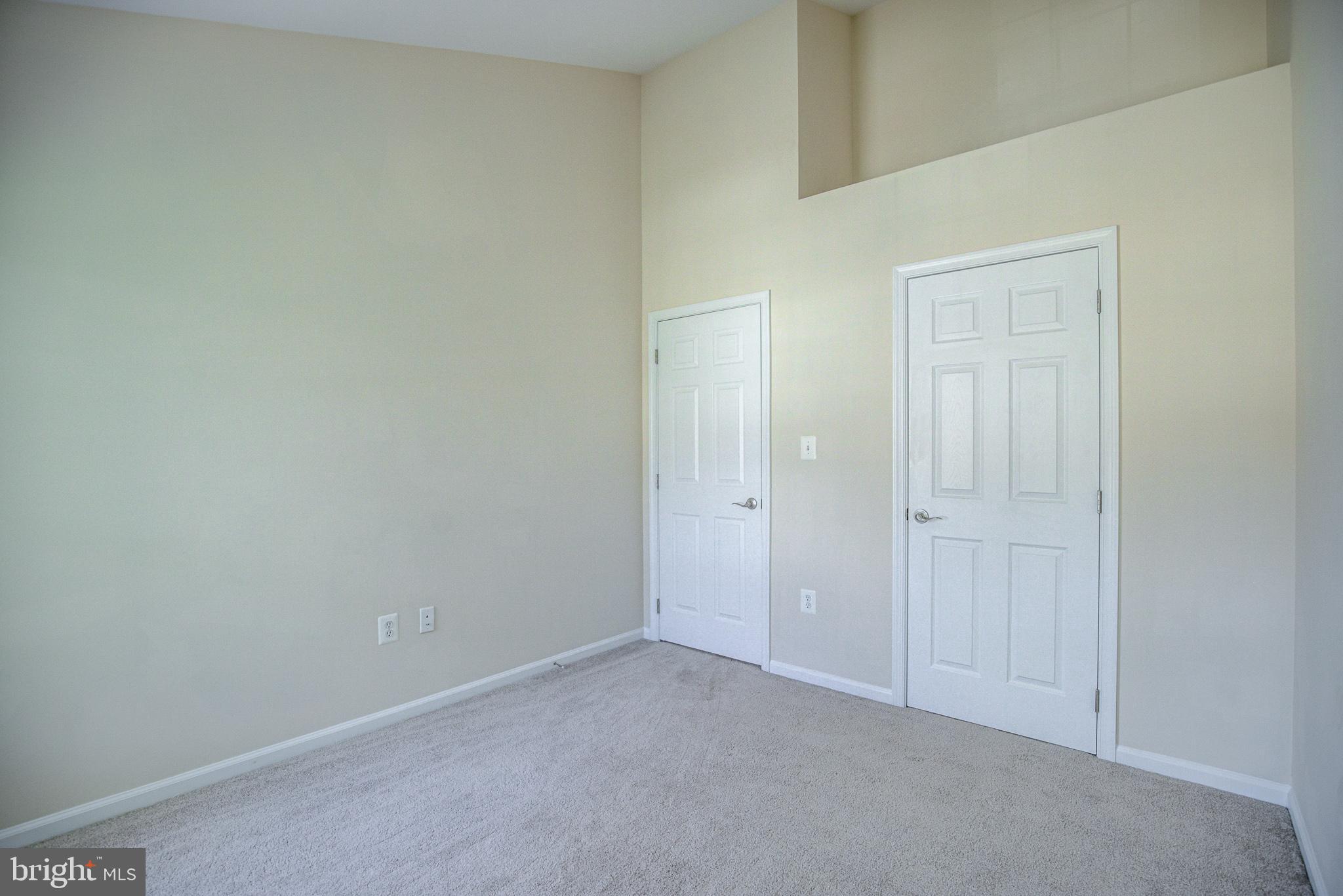20609 Glenmere Square Sterling, VA 20165 - Photo 26 of 50 Bedroom 1