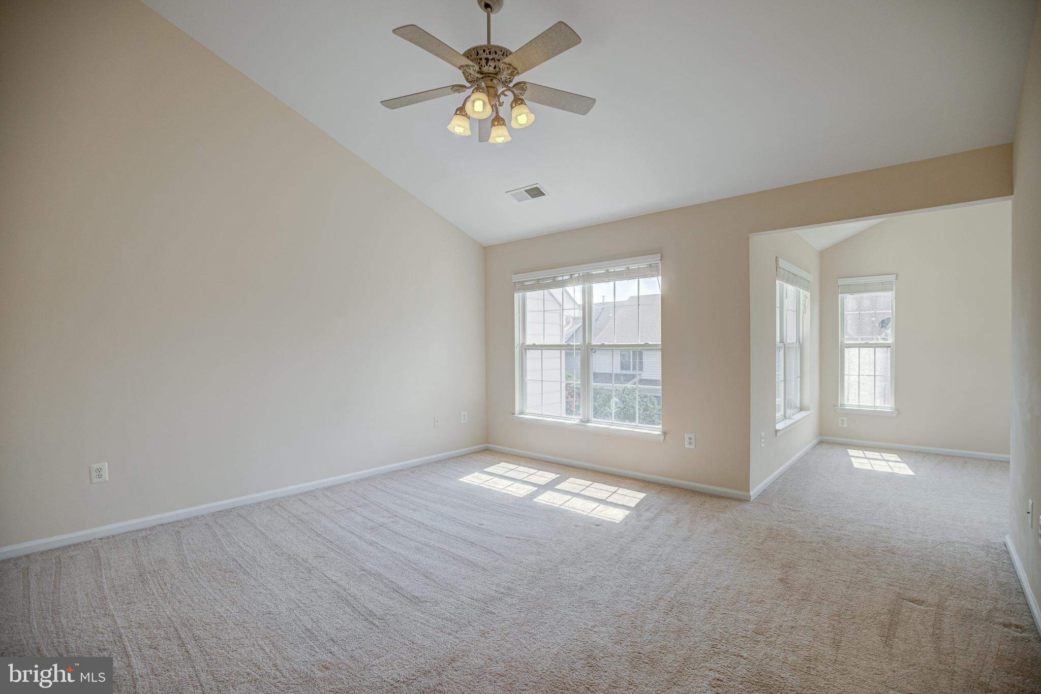 20609 Glenmere Square Sterling, VA 20165 - Photo 29 of 50 Primary Bedroom with sitting room