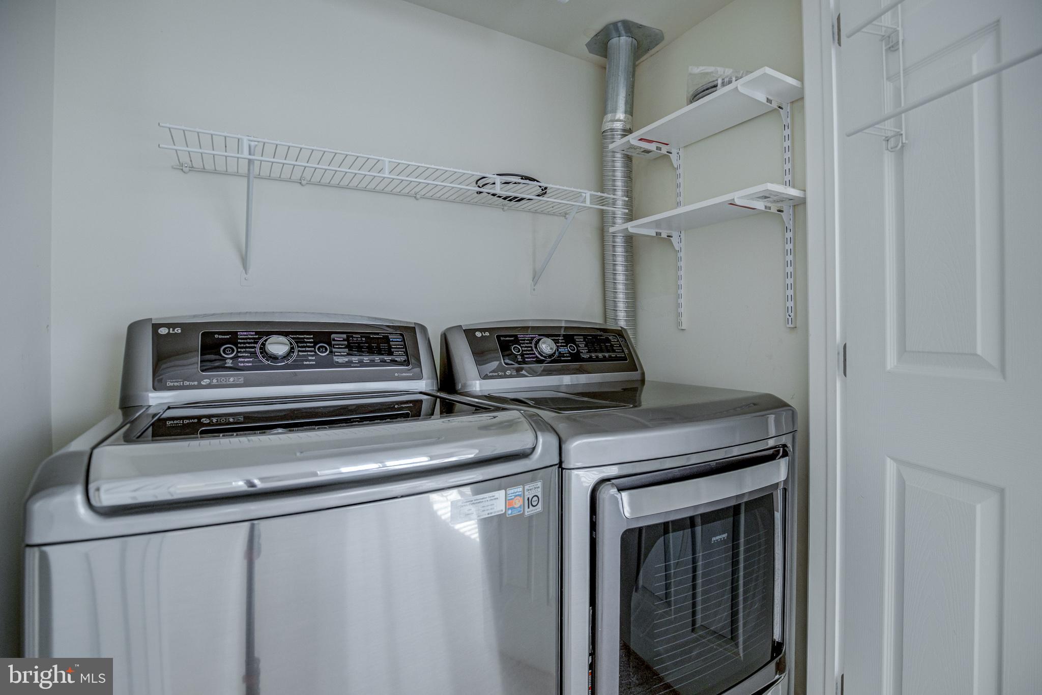 20609 Glenmere Square Sterling, VA 20165 - Photo 7 of 50 Newer washer and dryer
