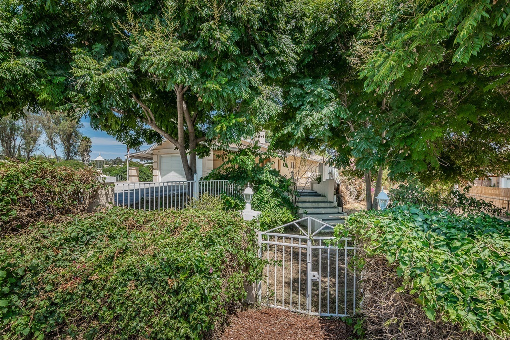 1812 Harmony Grove Road Escondido, CA 92029 - Photo 5 of 25