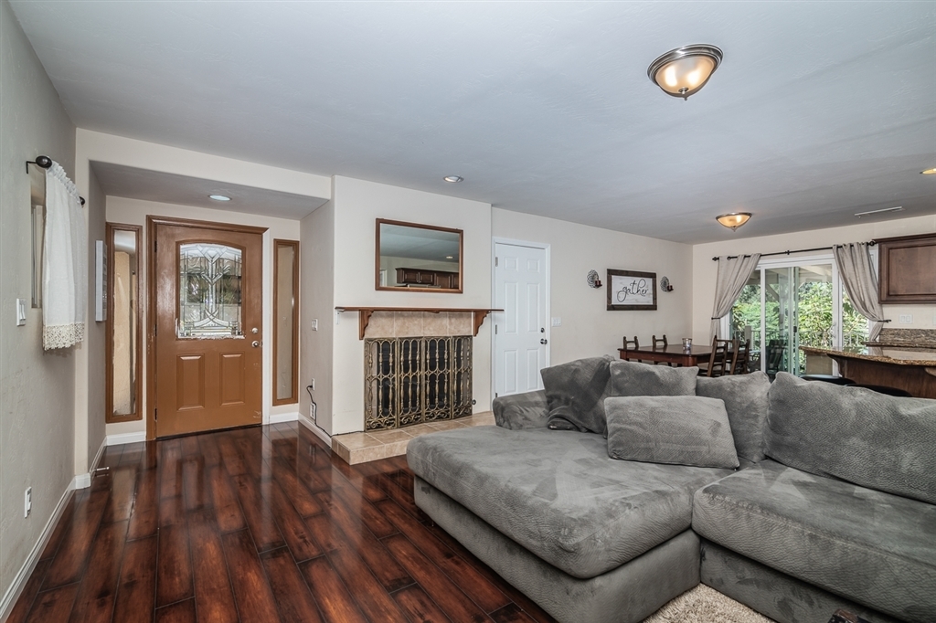 1812 Harmony Grove Road Escondido, CA 92029 - Photo 7 of 25