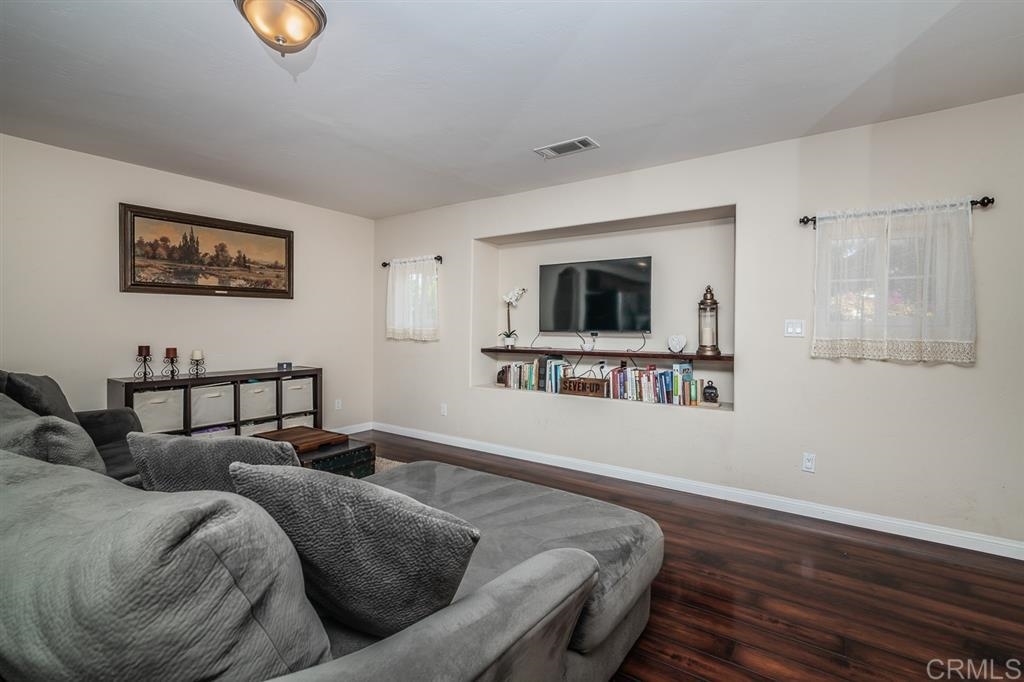 1812 Harmony Grove Road Escondido, CA 92029 - Photo 8 of 25