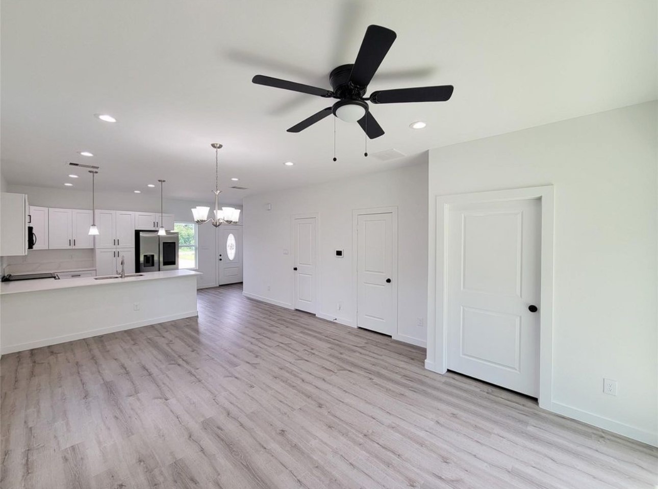 7813 Hirsch Road, Unit B Houston, TX 77016 - Photo 20 of 37 Gallery Image 20