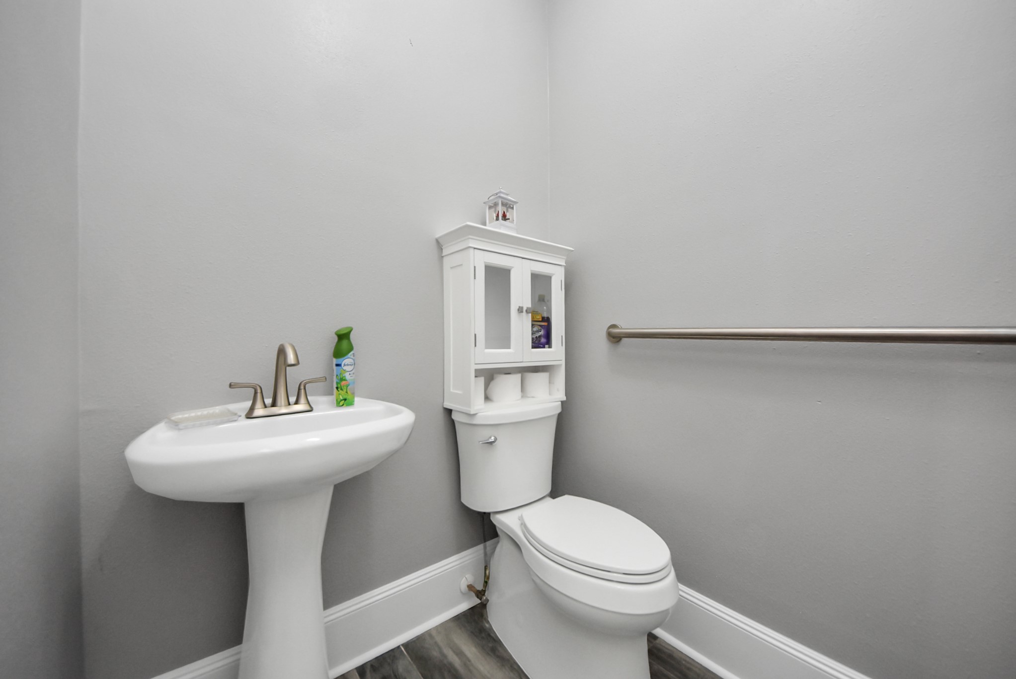 28115 Kudzu Drive Spring, TX 77386 - Photo 27 of 39 a bathroom with a sink mirror toilet and vanity