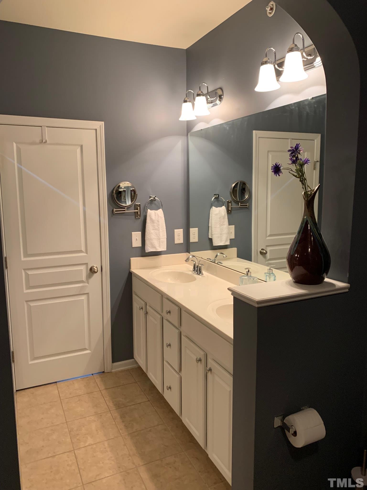 4625 Springerly Lane Raleigh, NC 27612 - Photo 19 of 30 Gallery Image 19