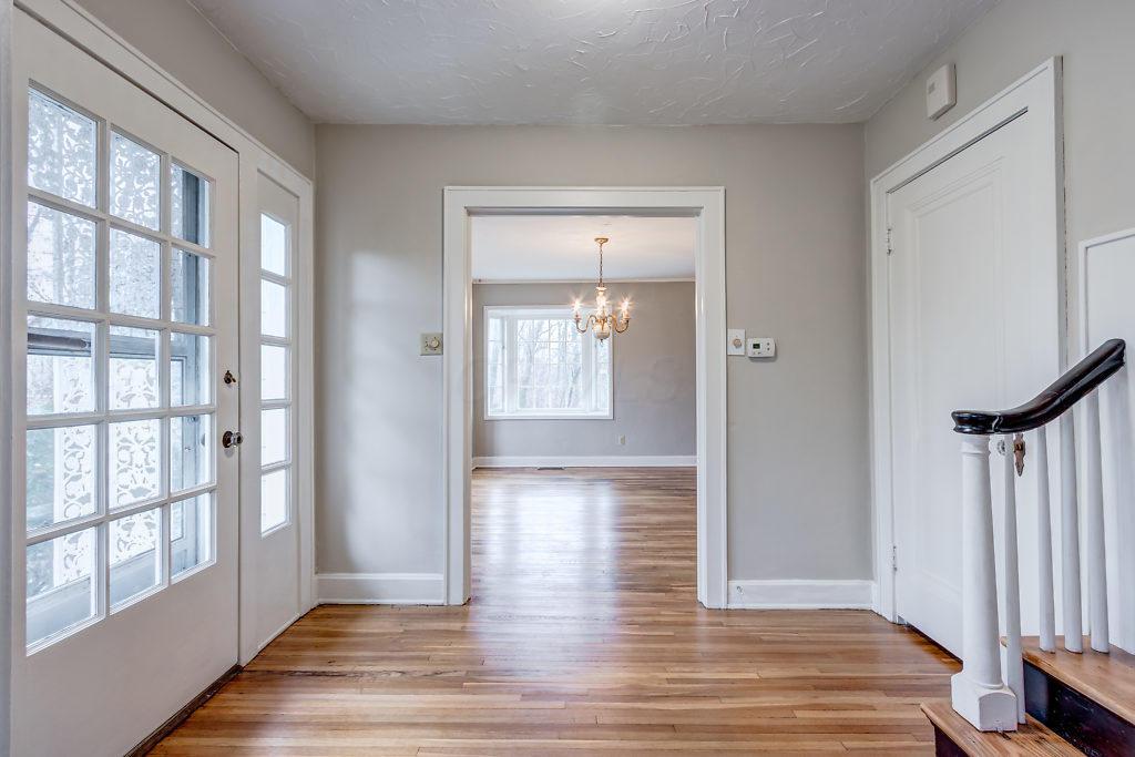 476 Walhalla Road Columbus, OH 43202 - Photo 7 of 32