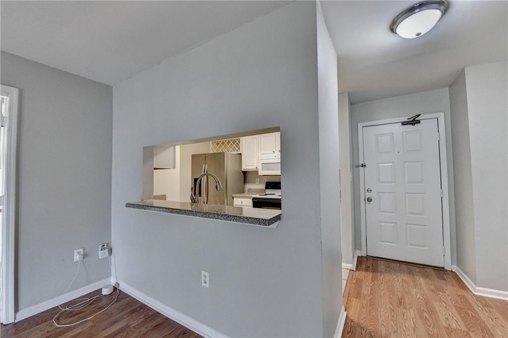 3655 Habersham Road Northeast, Unit 311 Atlanta, GA 30305 - Photo 9 of 27 Gallery Image 9