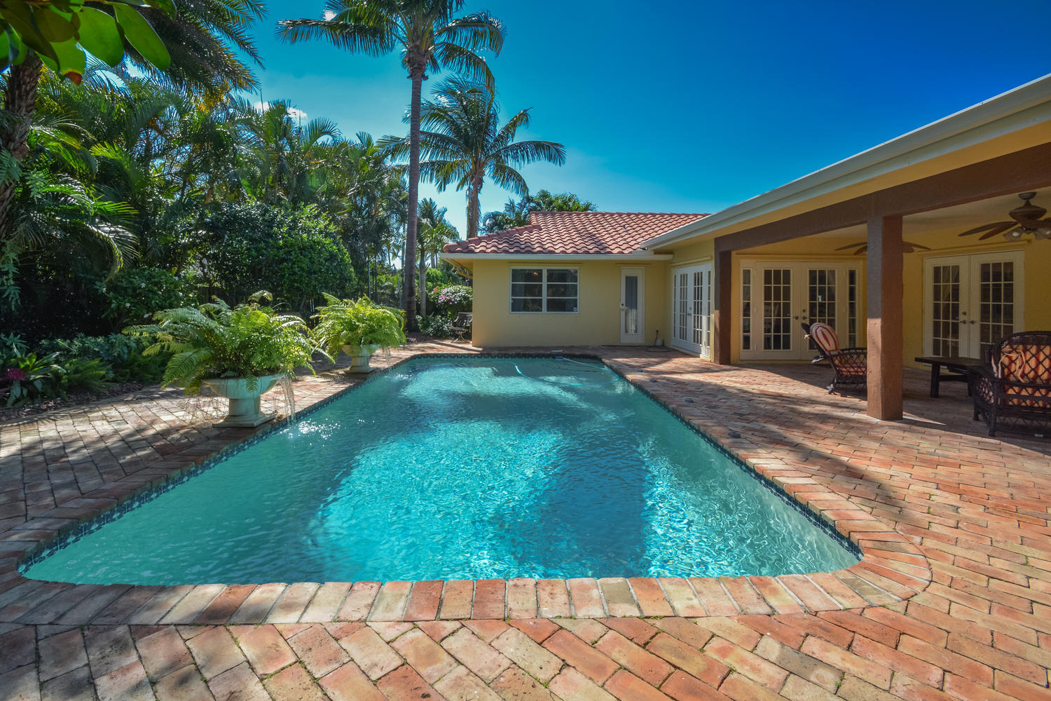 620 Southwest 16th Street Boca Raton, FL 33486 - Photo 30 of 35 620 SW 16th St Boca Raton FL-large-034-3