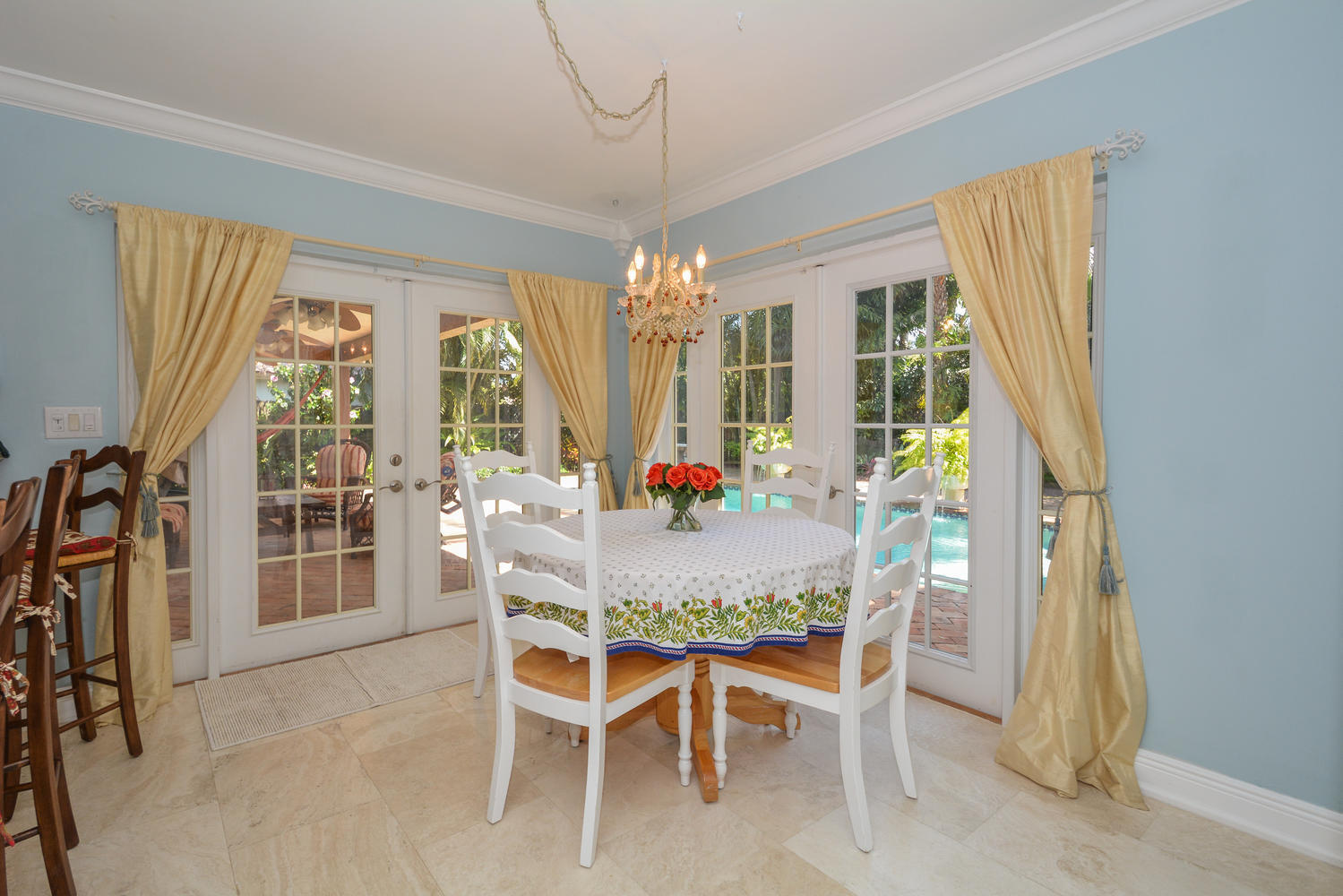 620 Southwest 16th Street Boca Raton, FL 33486 - Photo 9 of 35 620 SW 16th St Boca Raton FL-large-010-6