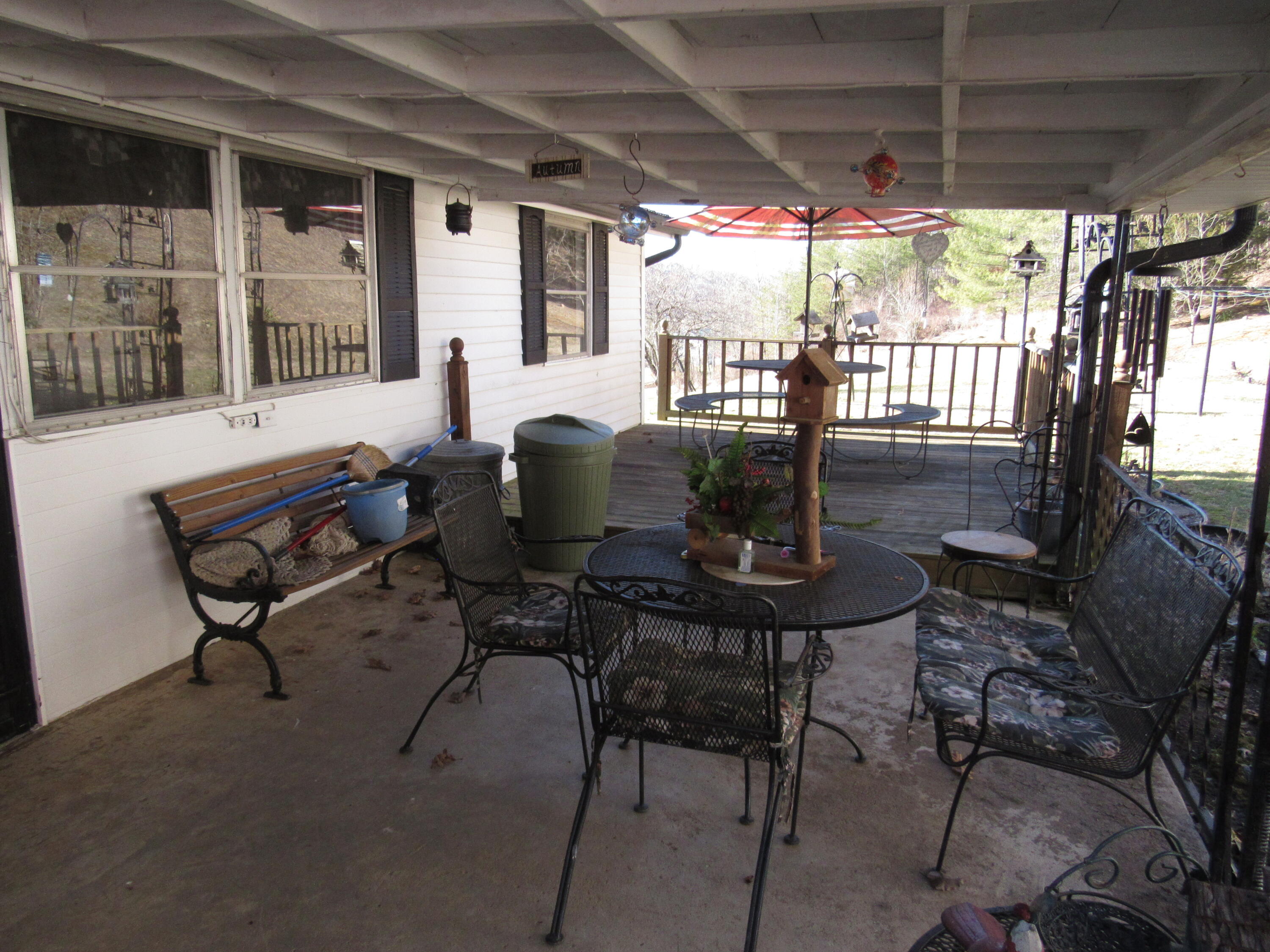 1140 Lower Gilmore Road Campton, KY 41301 - Photo 23 of 32 22-IMG_8602