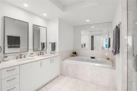 $2,100,000 | 1331 Brickell Bay Drive, Unit 1901, Miami, FL 33131
