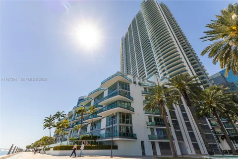 $2,100,000 | 1331 Brickell Bay Drive, Unit 1901, Miami, FL 33131