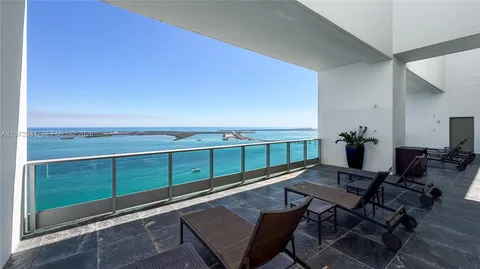 $2,100,000 | 1331 Brickell Bay Drive, Unit 1901, Miami, FL 33131