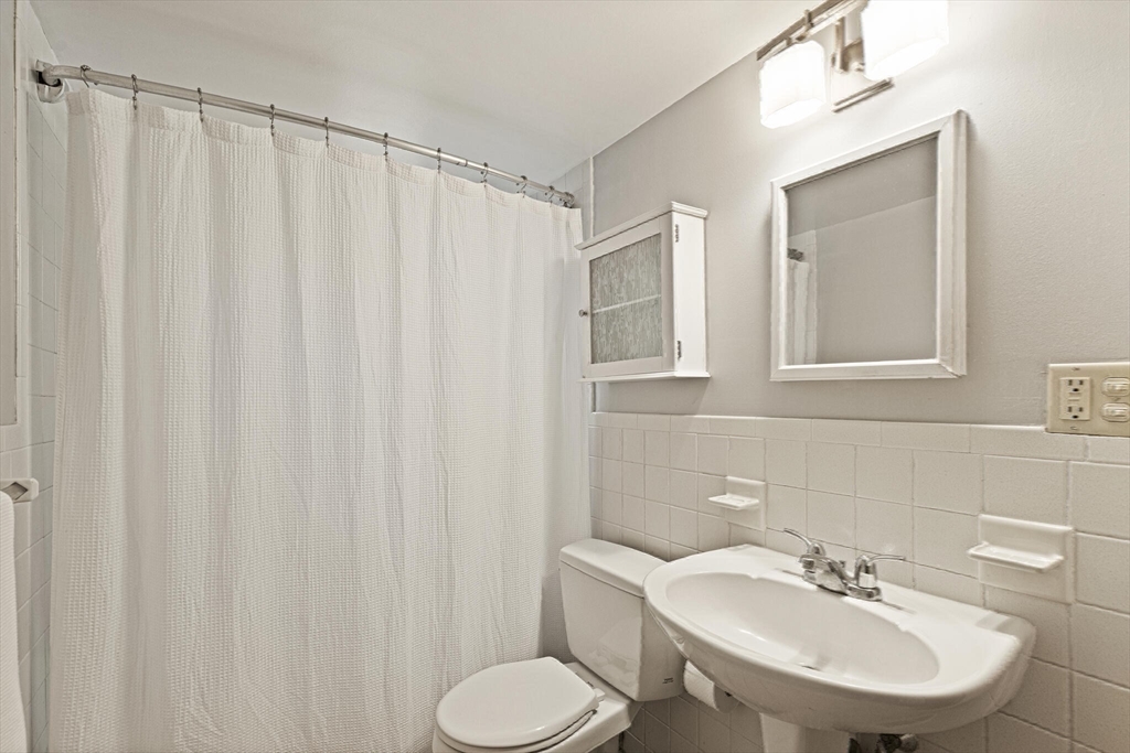 8 Meridian Road Wenham, MA 01984 - Photo 32 of 42 Gallery Image 32