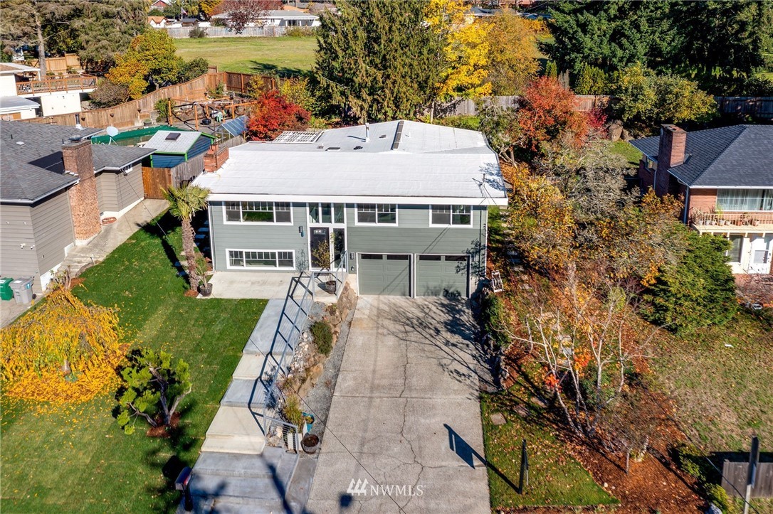 2926 Northeast 5th Place Renton, WA 98056 - Photo 39 of 40 an aerial view of a house