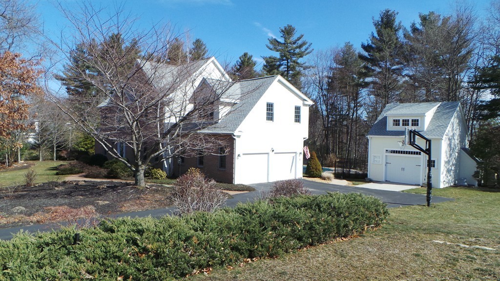 3 Falcon Ridge Drive Hopkinton, MA 01748 - Photo 2 of 30 Gallery Image 2