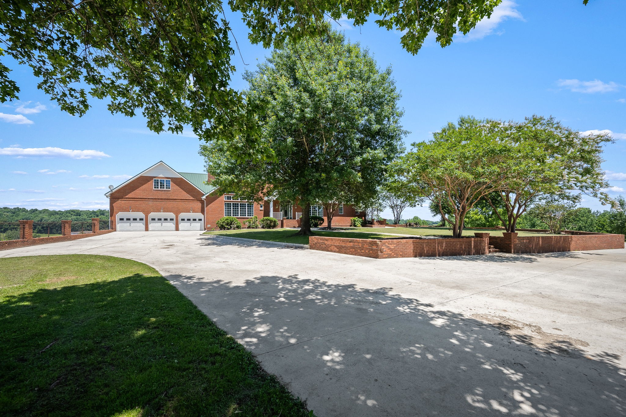 499 Mt Herman Road Shelbyville, TN 37160 - Photo 3 of 100