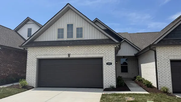 $349,990 | 498 West Foxrun, Springfield, TN 37172
