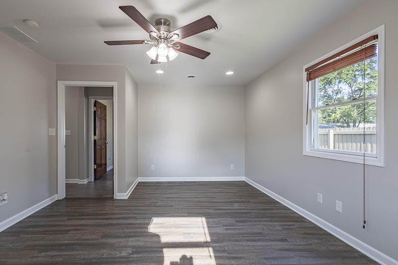 722 Capitol Road Valparaiso, IN 46385 - Photo 16 of 36 800x533