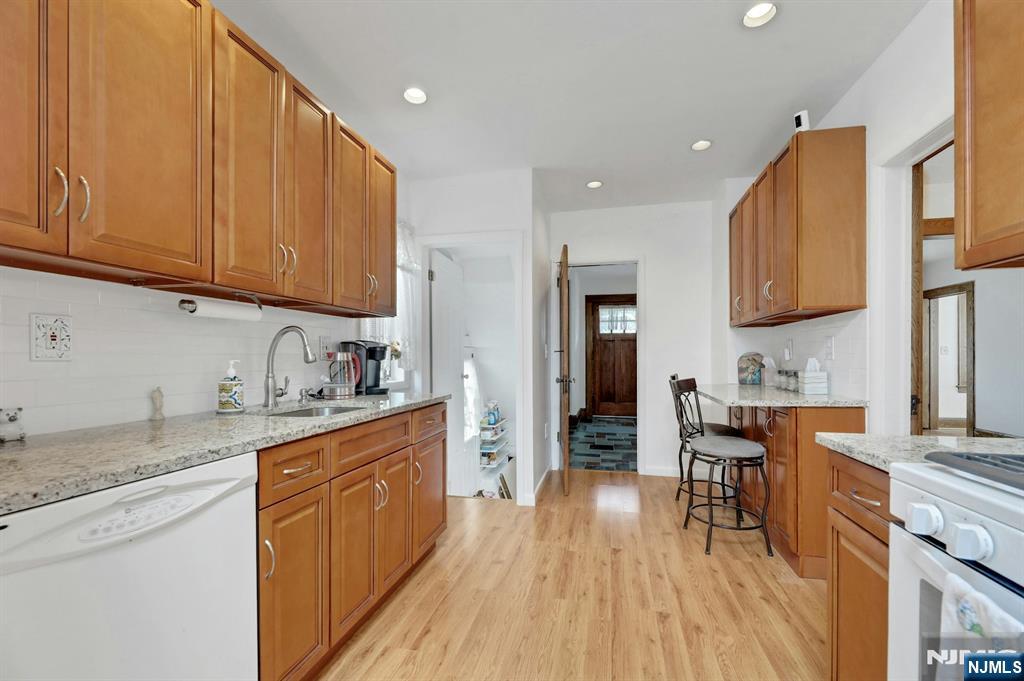 75 Humboldt Street Wood-Ridge, NJ 07075 - Photo 19 of 31 Gallery Image 19