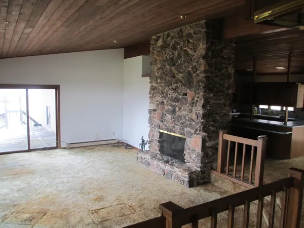 $549,900 | 29051 Dusty Lane, Sextonville, WI 53556