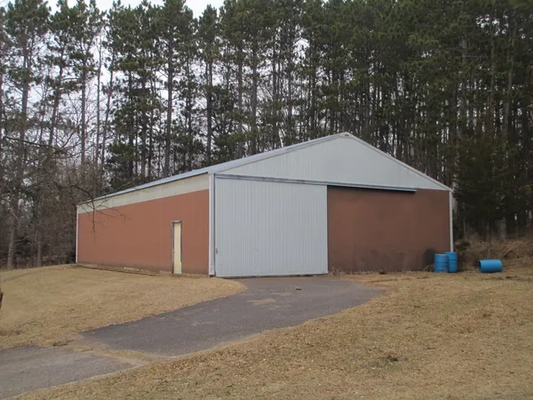 $549,900 | 29051 Dusty Lane, Sextonville, WI 53556