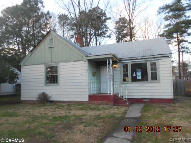 3014 Maplewood Road Henrico, VA 23228 - Photo 1 of 7 Exterior Front