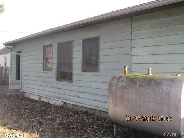 3014 Maplewood Road Henrico, VA 23228 - Photo 6 of 7 Exterior Back