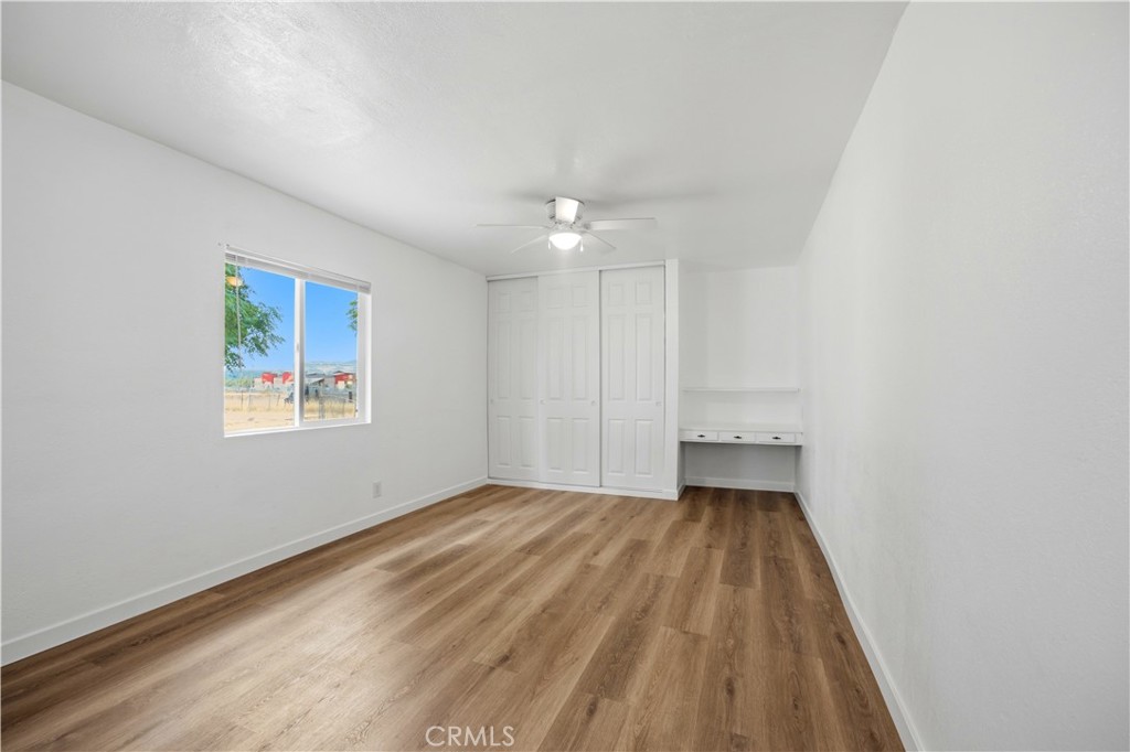 21820 Cajalco Road Perris, CA 92570 - Photo 15 of 42