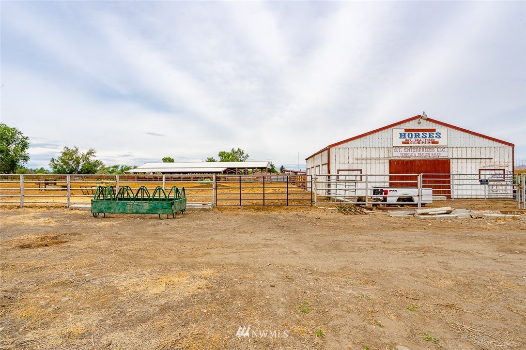 370 Palen Road Zillah, WA 98953 - Photo 17 of 21 Gallery Image 17