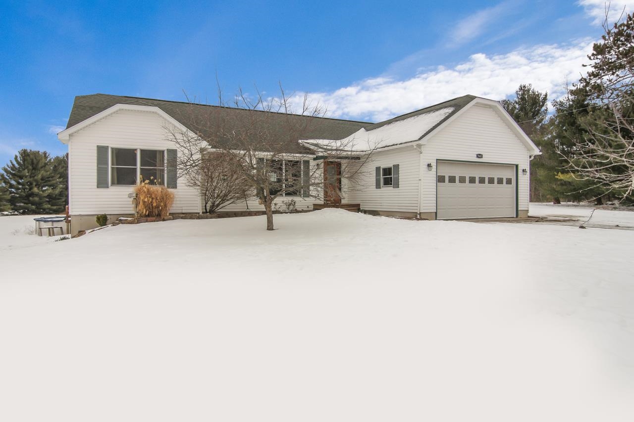 7845 Summit City Road Kingsley, MI 49649 - Photo 6 of 39 1897590-5.JPG