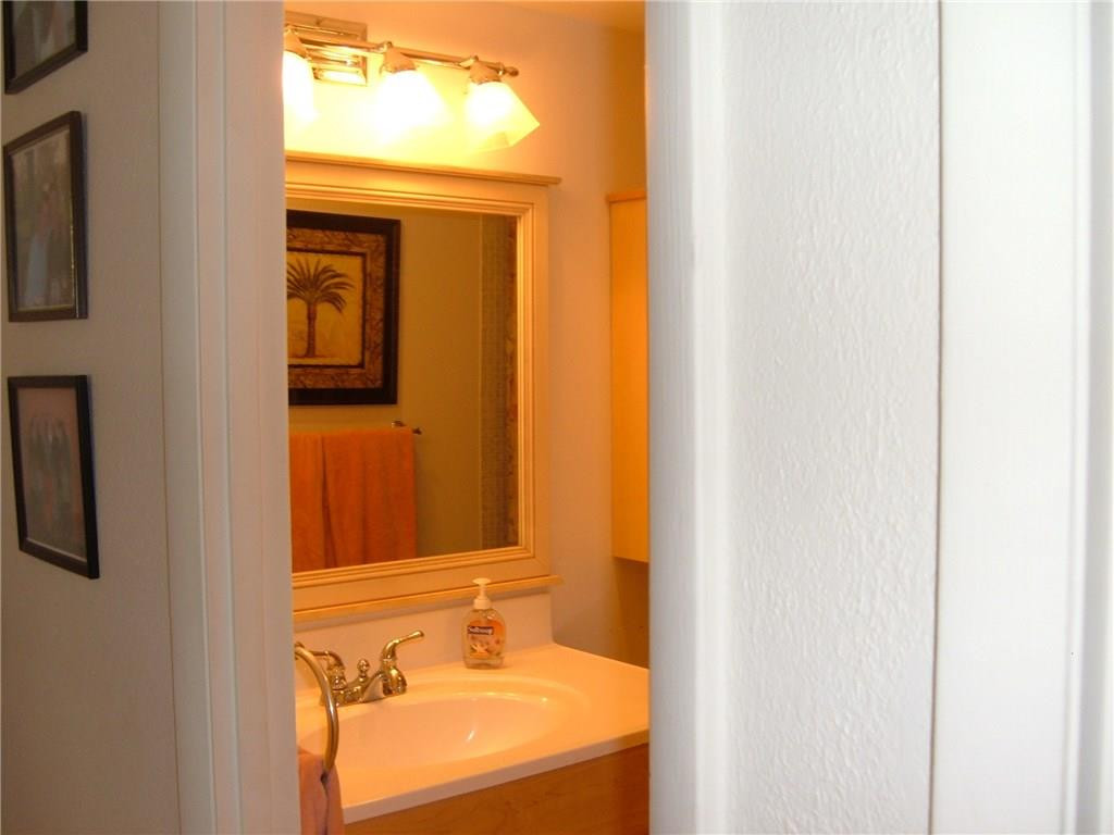 136 South Cypress Road, Unit 325 Pompano Beach, FL 33060 - Photo 5 of 22 MASTER BATHROOM