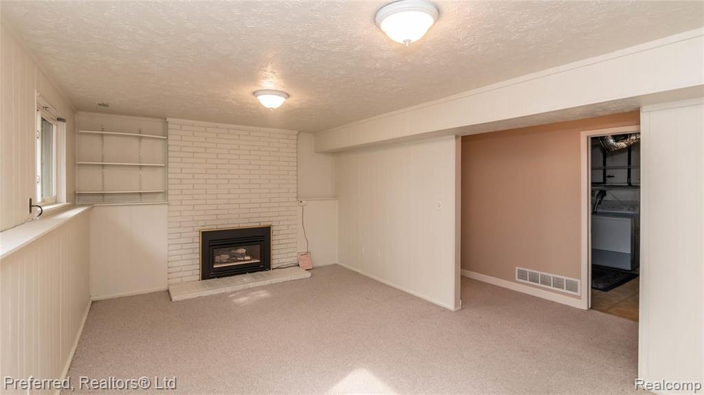 1439 Ranier Street Canton, MI 48187 - Photo 25 of 30