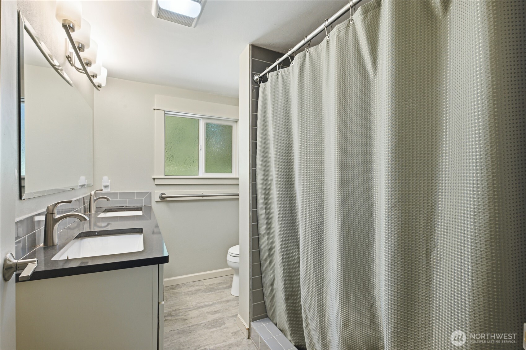 4766 Erlands Point Road Northwest Bremerton, WA 98312 - Photo 20 of 34