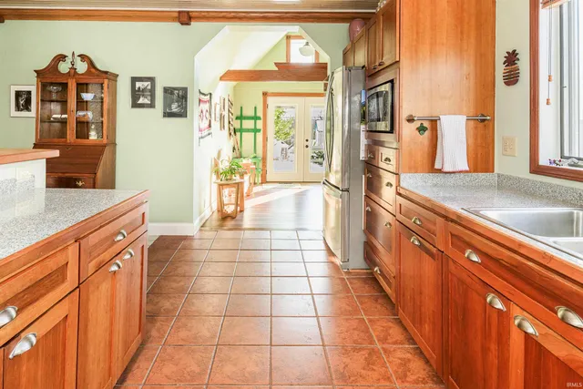 $425,000 | 817 West 8th Street, Bloomington, IN 47404