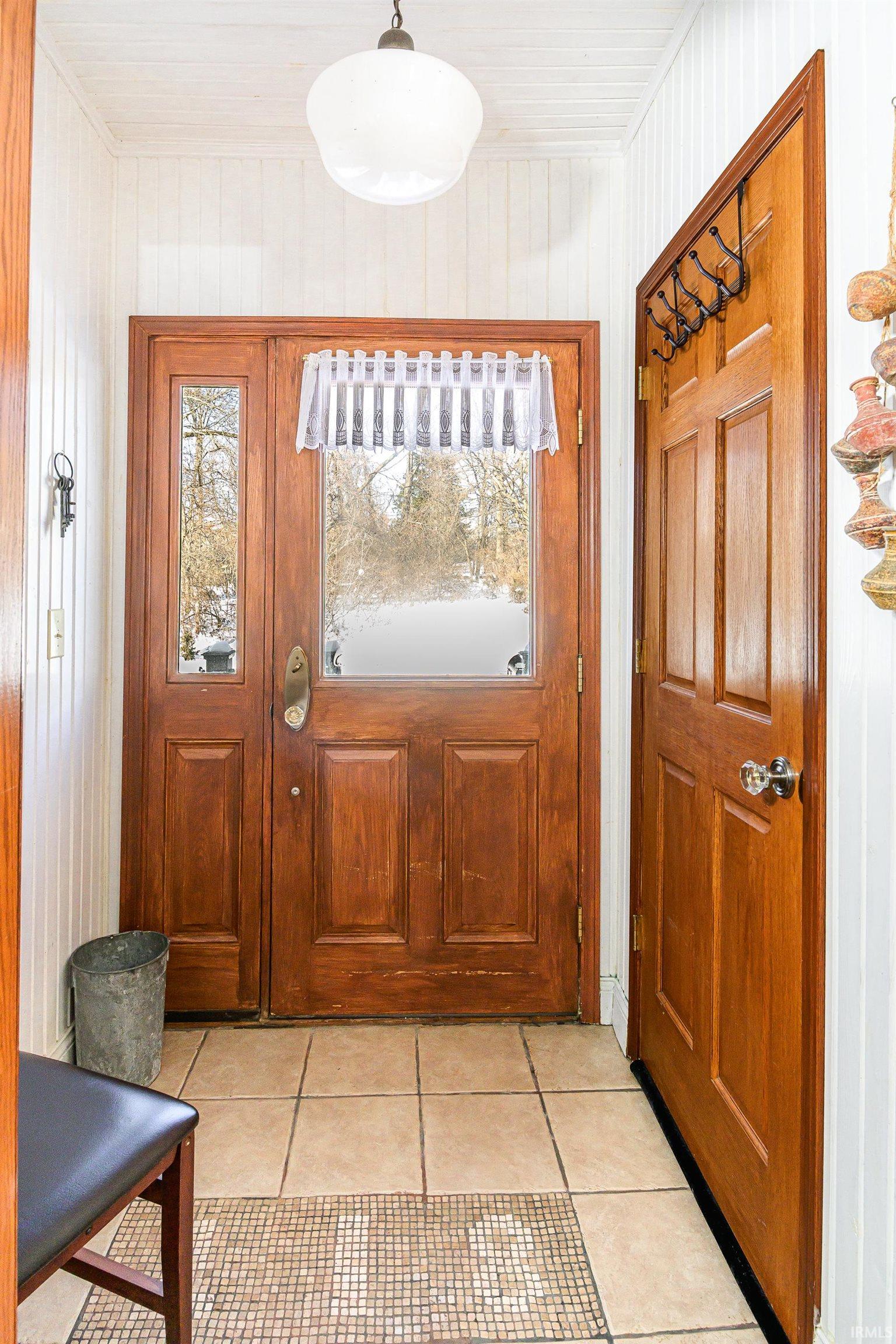 817 West 8th Street Bloomington, IN 47404 - Photo 3 of 36