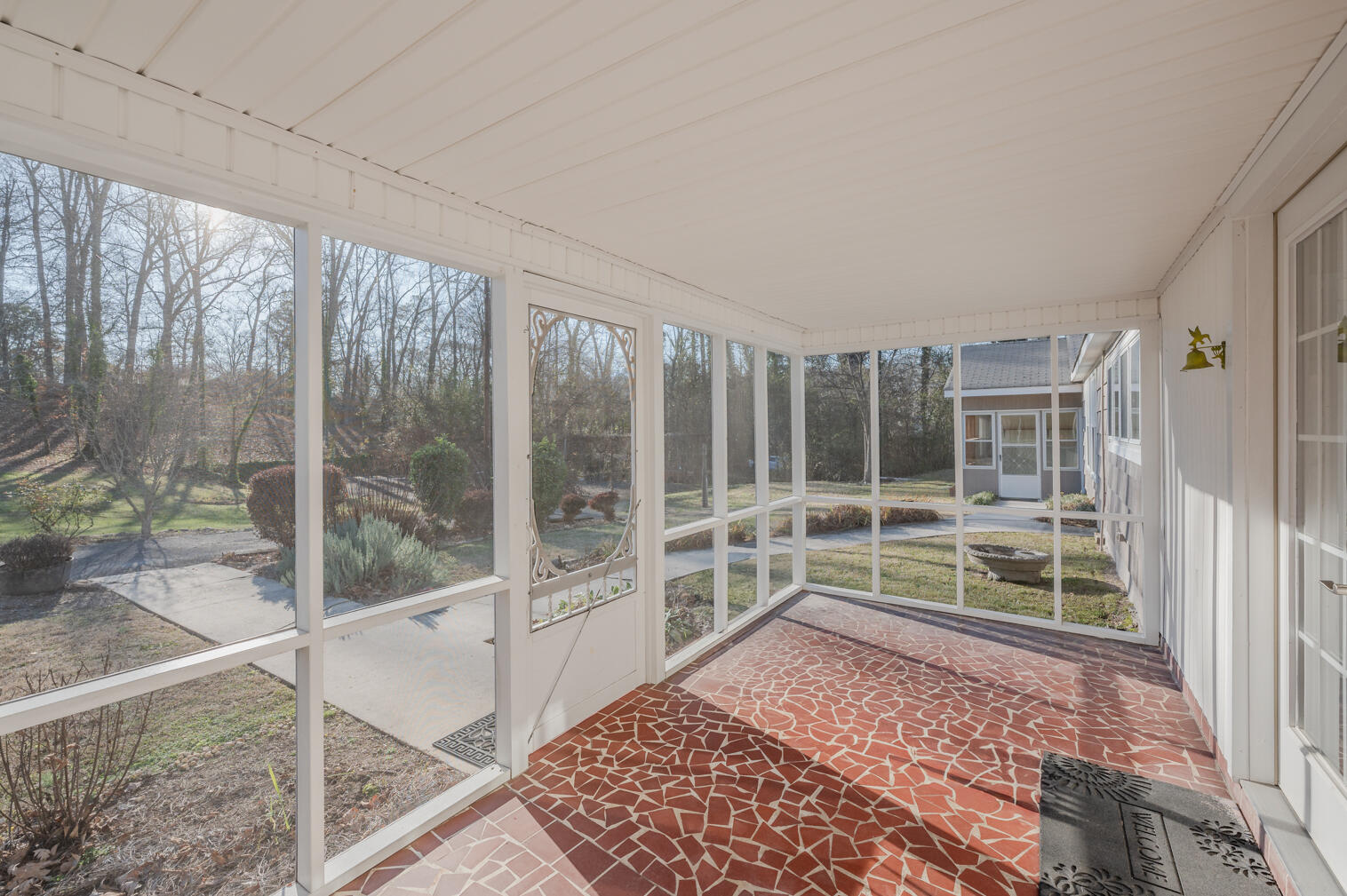 324 5 Points Road Chickamauga, GA 30707 - Photo 13 of 41 1(32)