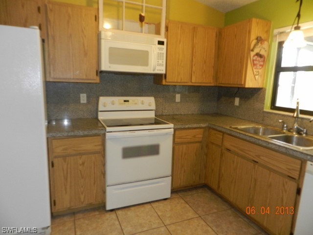 8093 Sandpiper Road Fort Myers, FL 33967 - Photo 7 of 8
