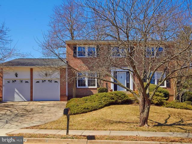 4082 Braxton Road Chantilly, VA 20151 - Photo 2 of 29 Exterior (Front)
