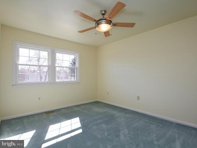 4082 Braxton Road Chantilly, VA 20151 - Photo 20 of 29 Bedroom
