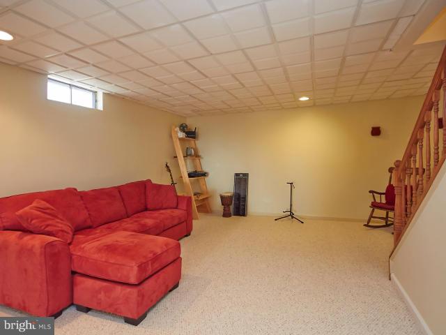 4082 Braxton Road Chantilly, VA 20151 - Photo 25 of 29 Basement