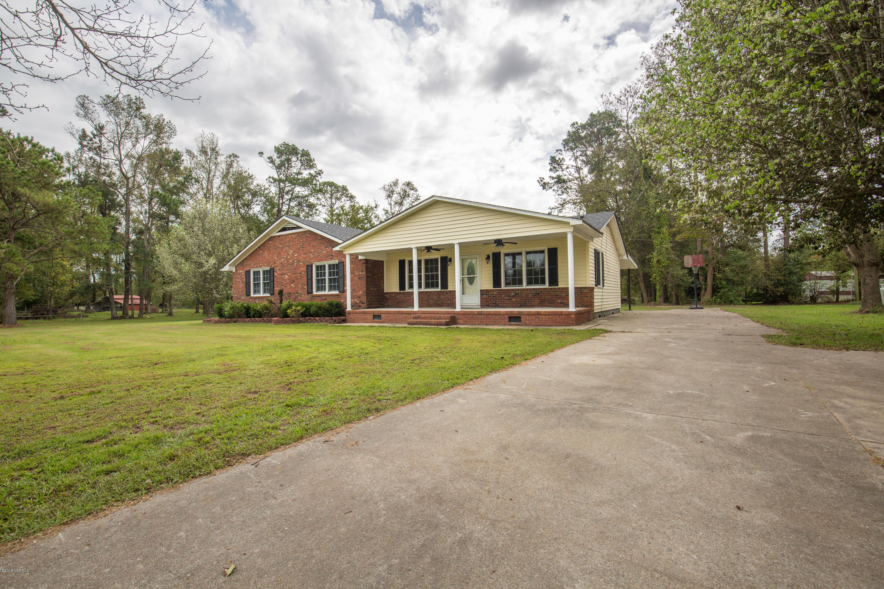 216 Baker Road Pink Hill, NC 28572 - Photo 4 of 50 untitled-9218