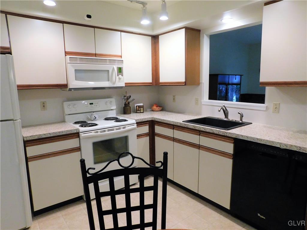 1201 Butztown Road, Unit 30 Bethlehem, PA 18017 - Photo 14 of 24 Gallery Image 14