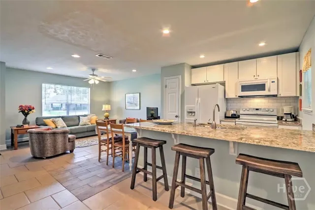 $2,200 | 130 Ropemaker Lane, Savannah, GA 31410