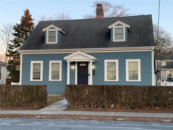 $4,500 | 86 Carroll Avenue, Newport, RI 02840