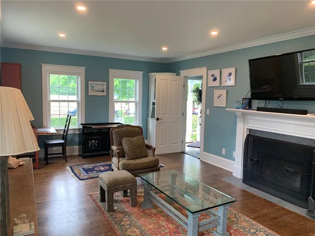 $4,500 | 86 Carroll Avenue, Newport, RI 02840